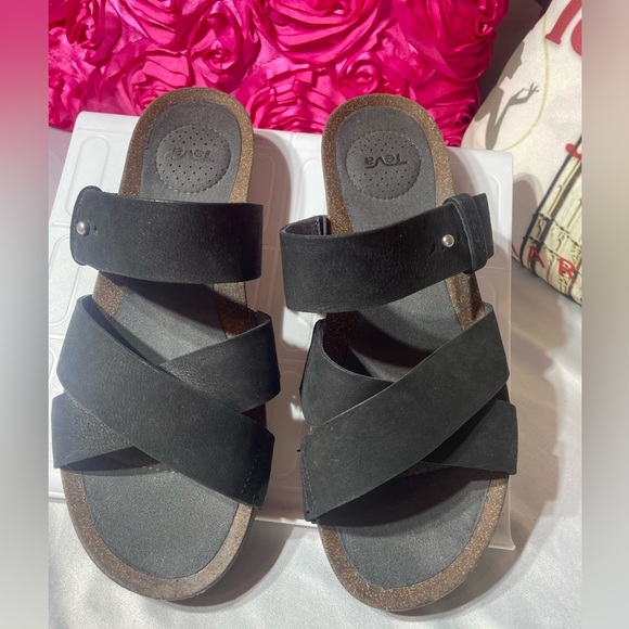 Teva Women's MAHONIA SLIDE, black size 8 - Picture 1 of 10